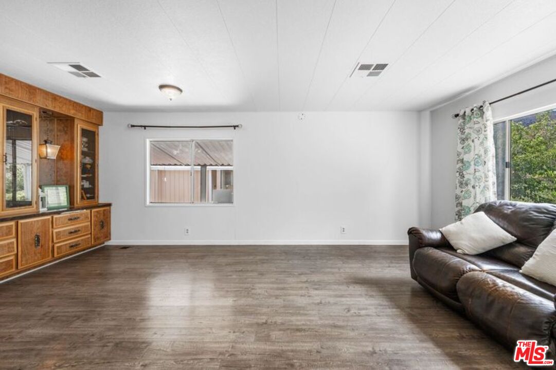 36200 Paradise Ranch Road, Unit 8 Castaic, CA 91384 - Photo 19 of 41