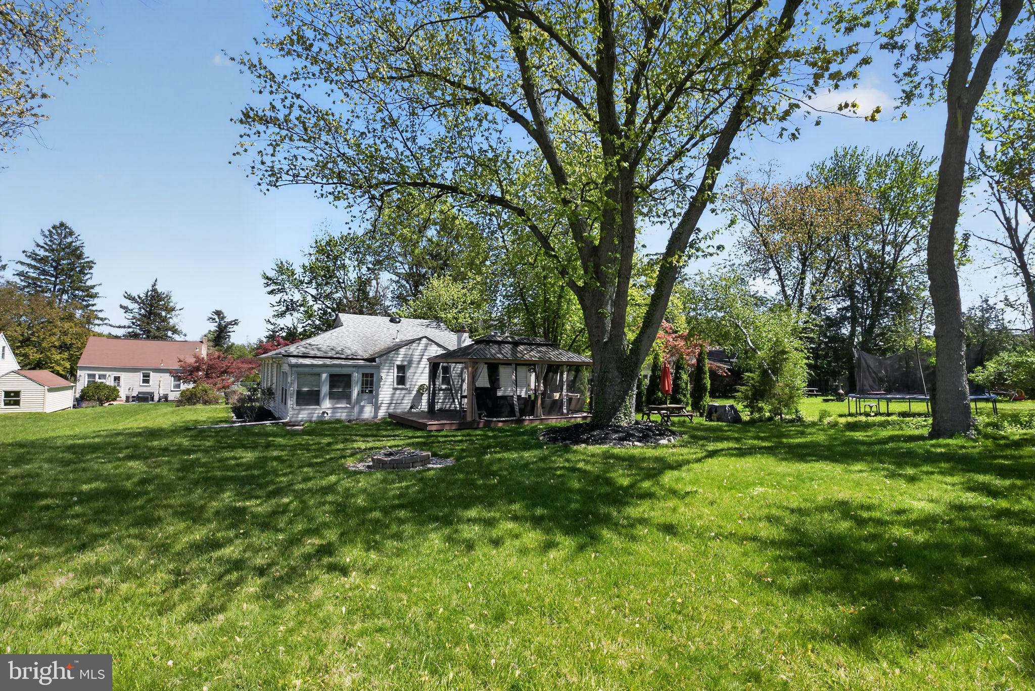 2646 Jenkintown Road Glenside, PA 19038 - Photo 27 of 29 Back exterior and yard