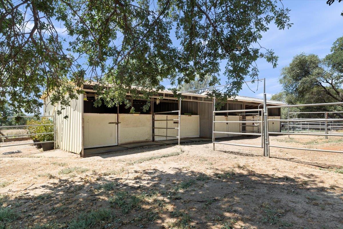 4558 Country View Court Cool, CA 95614 - Photo 53 of 82 a view of wooden fence