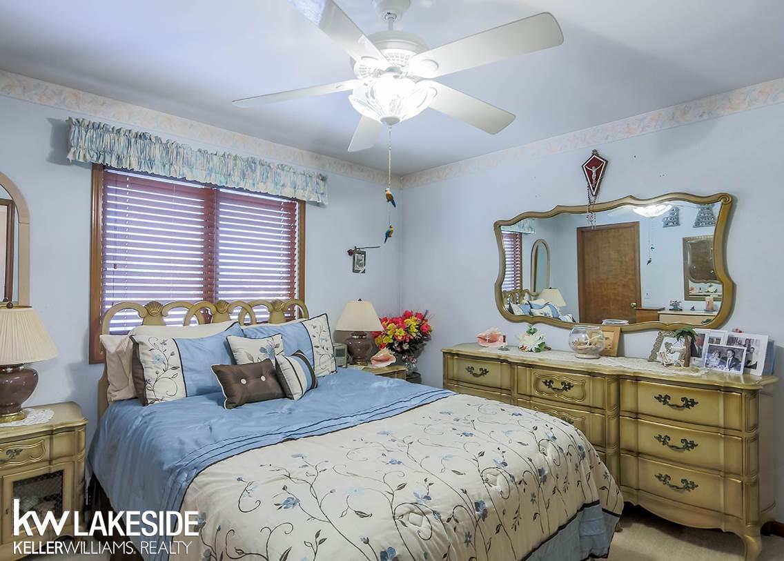 52358 Ten Point Drive Macomb, MI 48042 - Photo 31 of 52 50033593-30.JPG