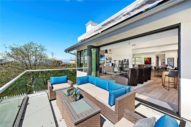 $4,800,000 | 17 Monaco, Unit 12, Newport Beach, CA 92660