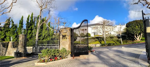 $4,800,000 | 17 Monaco, Unit 12, Newport Beach, CA 92660