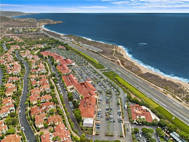 $4,800,000 | 17 Monaco, Unit 12, Newport Beach, CA 92660