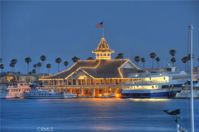 $4,800,000 | 17 Monaco, Unit 12, Newport Beach, CA 92660