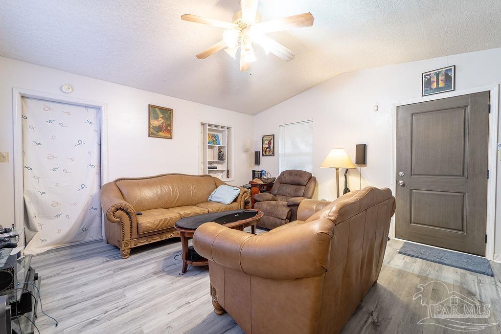 10602 Tanton Road Pensacola, FL 32506 - Photo 8 of 21 Gallery Image 8