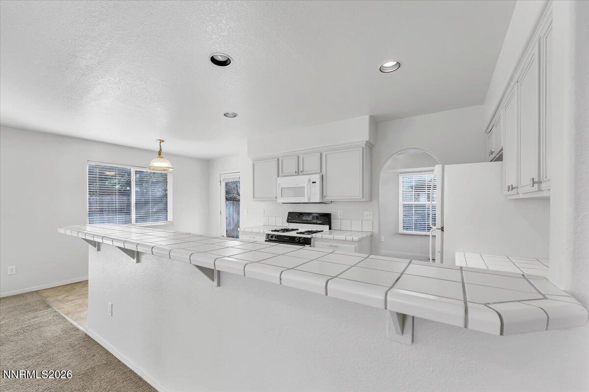 3870 North Westpoint Drive Reno, NV 89509 - Photo 12 of 57 Kitchen
