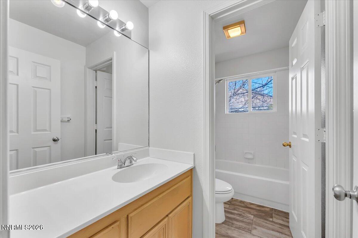 3870 North Westpoint Drive Reno, NV 89509 - Photo 28 of 57 Guest Bath