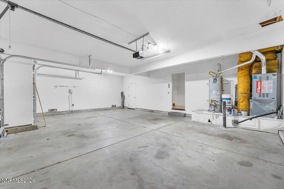 3870 North Westpoint Drive Reno, NV 89509 - Photo 32 of 57 Garage