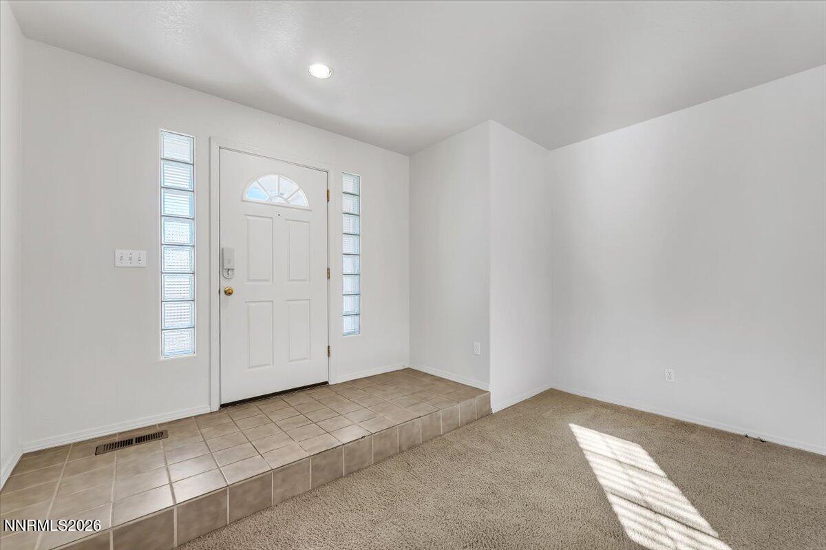 3870 North Westpoint Drive Reno, NV 89509 - Photo 4 of 57 Entryway