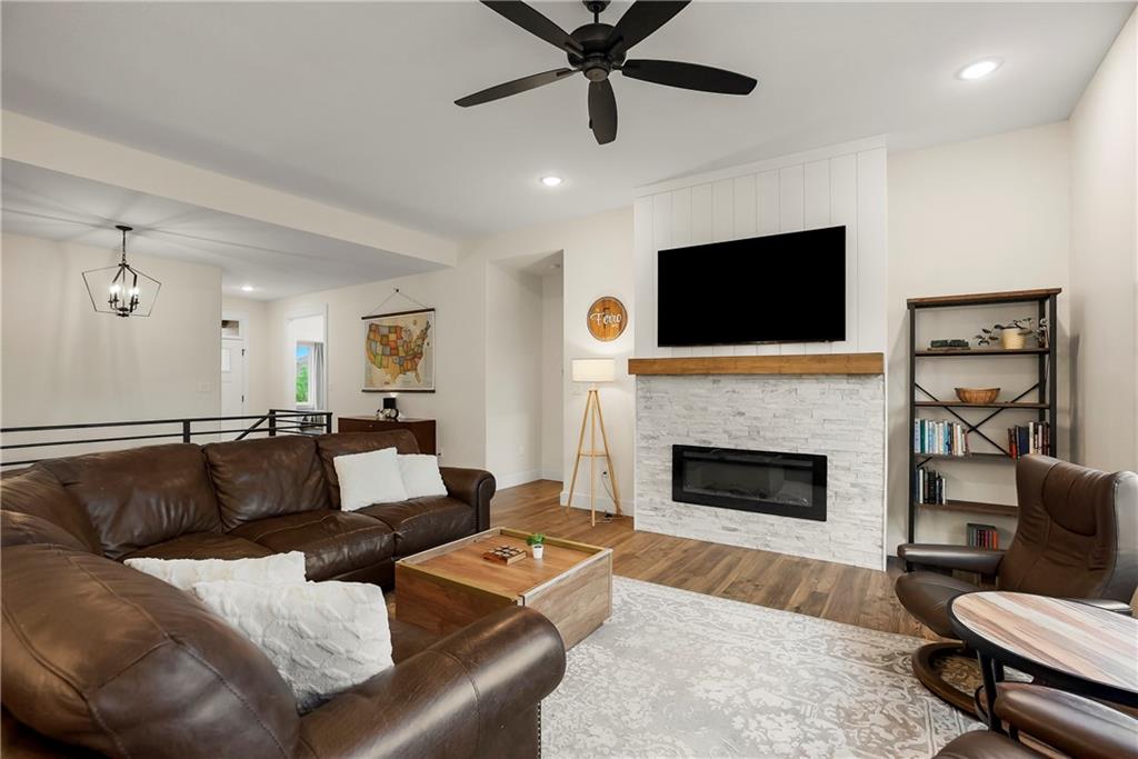 5004 Cedar Grove Way Lawrence, KS 66049 - Photo 6 of 34