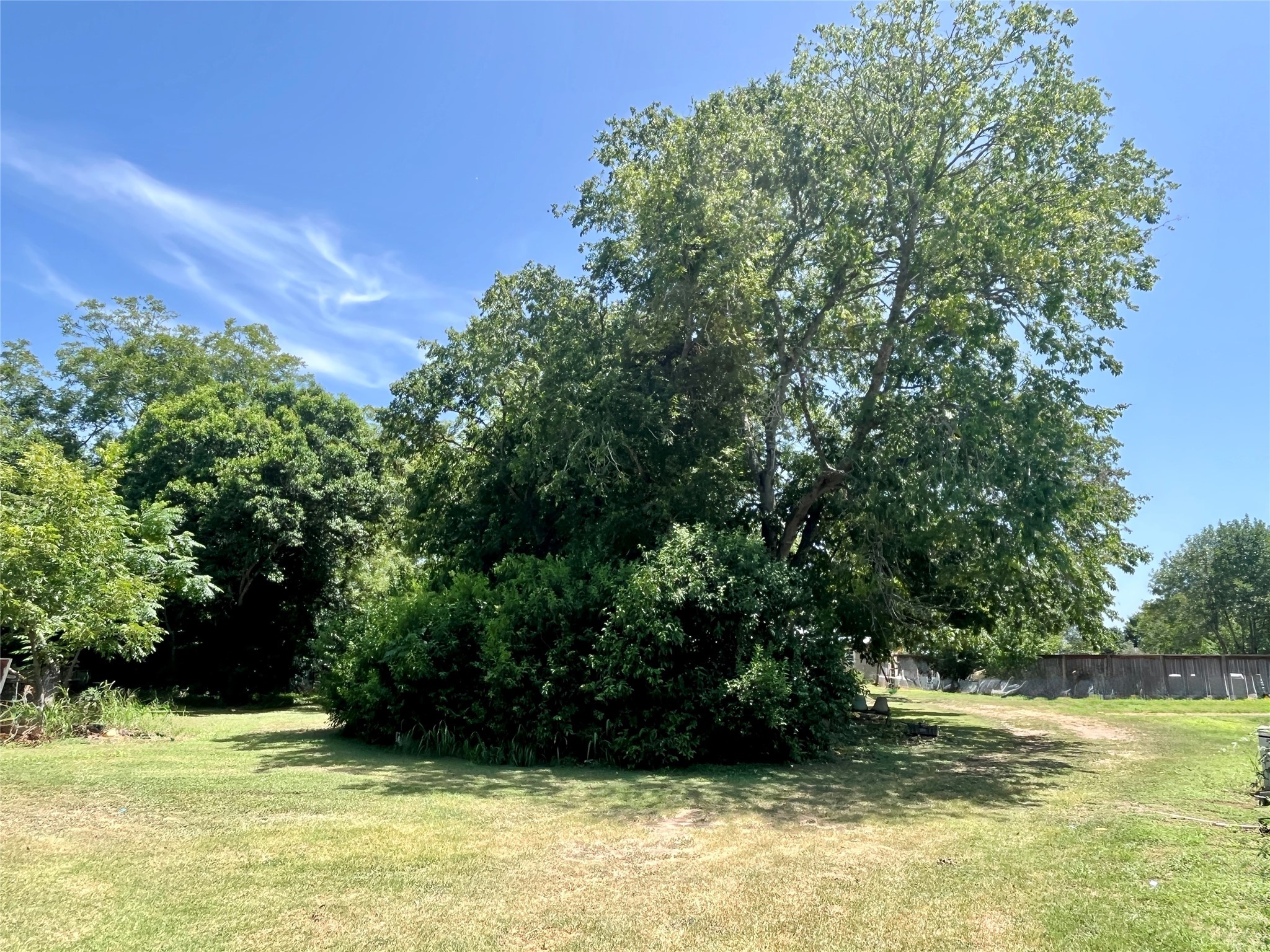 198 Riverside Drive La Grange, TX 78945 - Photo 12 of 17 a view of a ocean view
