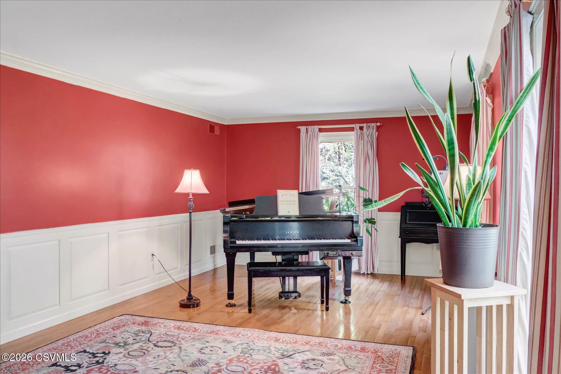 65 Crestview Drive Winfield, PA 17889 - Photo 8 of 70 a workspace with furniture and a potted plant