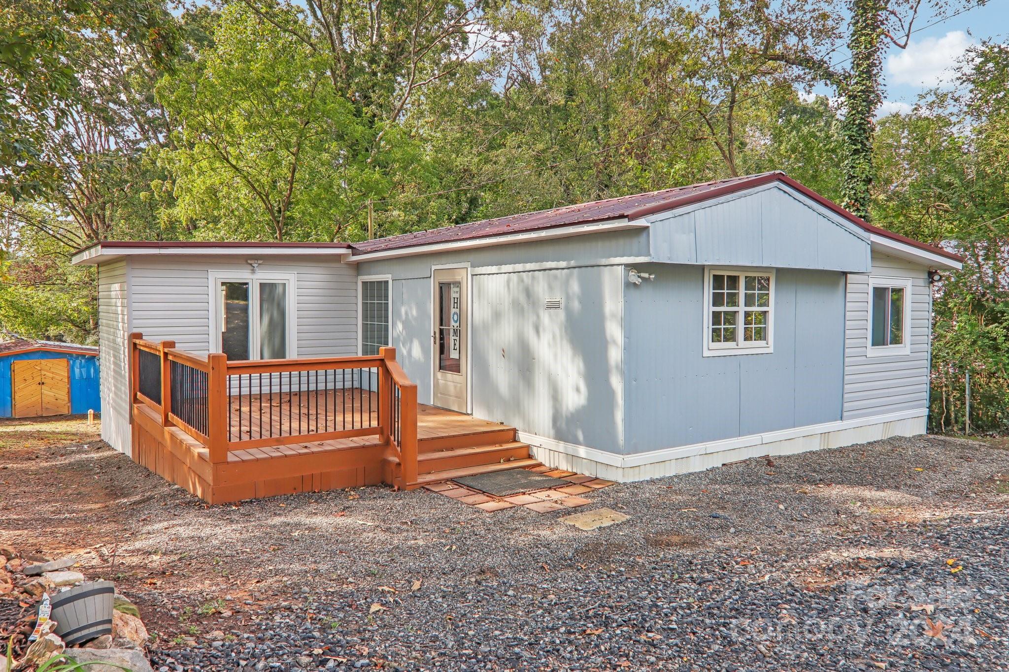 38 Ridge Road Asheville, NC 28806 - Photo 1 of 41 Gallery Image 1