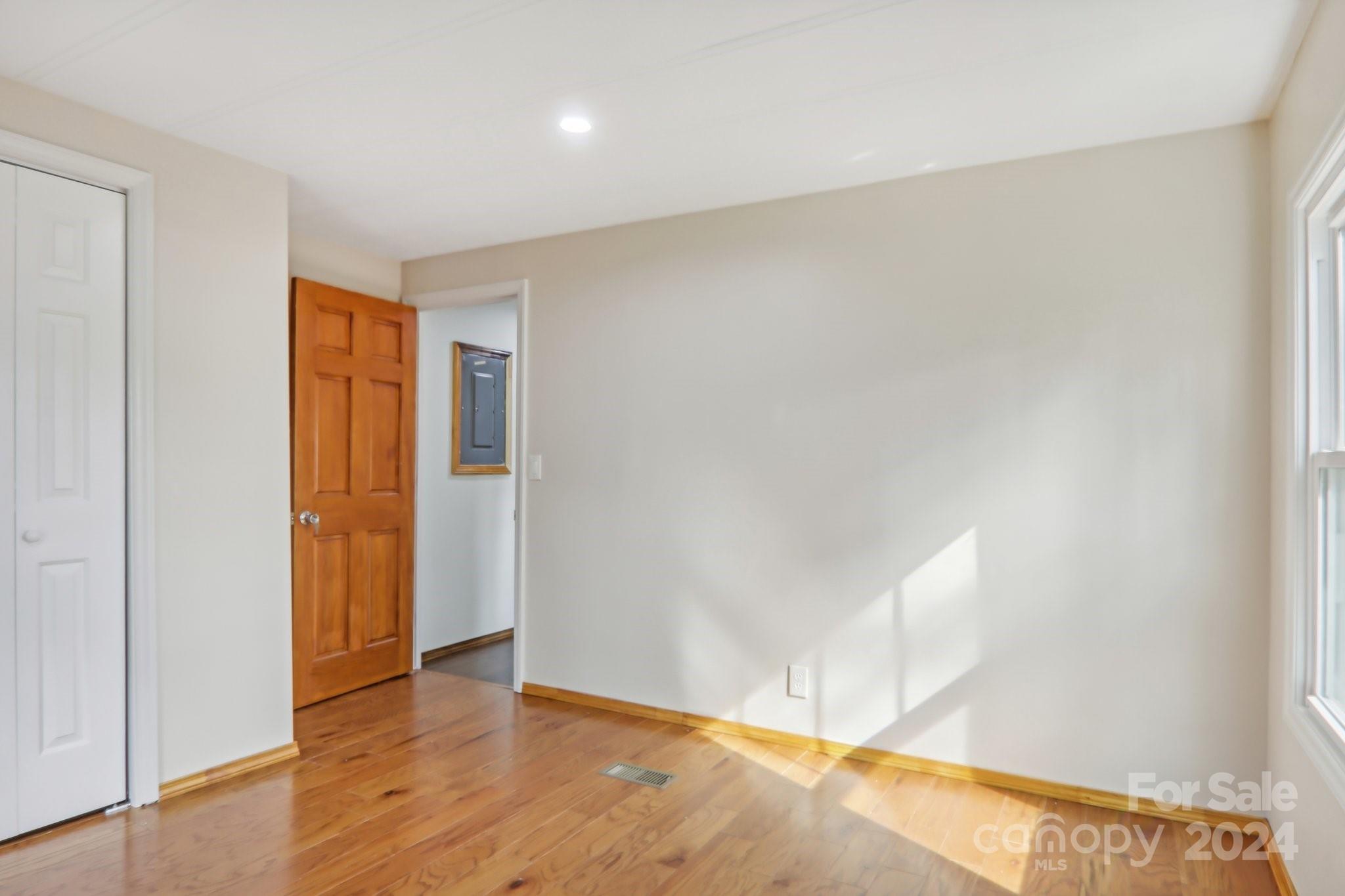 38 Ridge Road Asheville, NC 28806 - Photo 20 of 41 Gallery Image 20