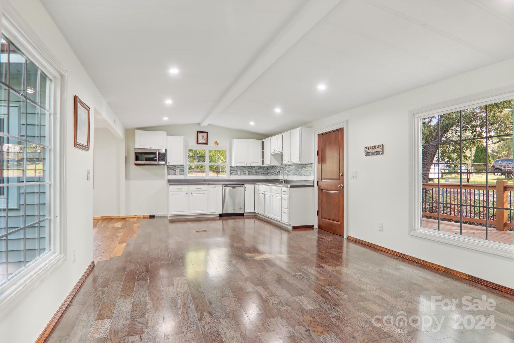 38 Ridge Road Asheville, NC 28806 - Photo 6 of 41 Gallery Image 6