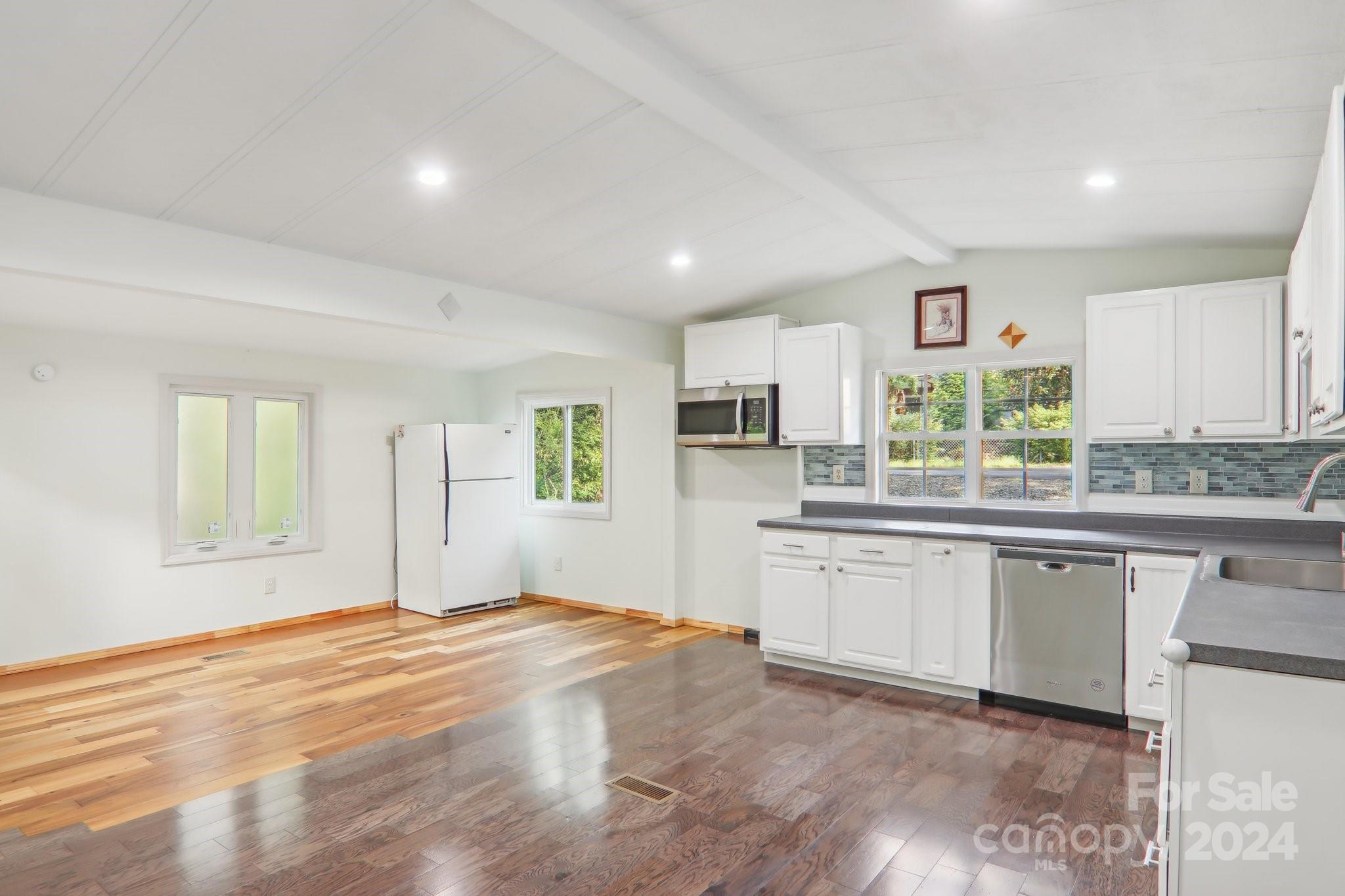 38 Ridge Road Asheville, NC 28806 - Photo 9 of 41 Gallery Image 9