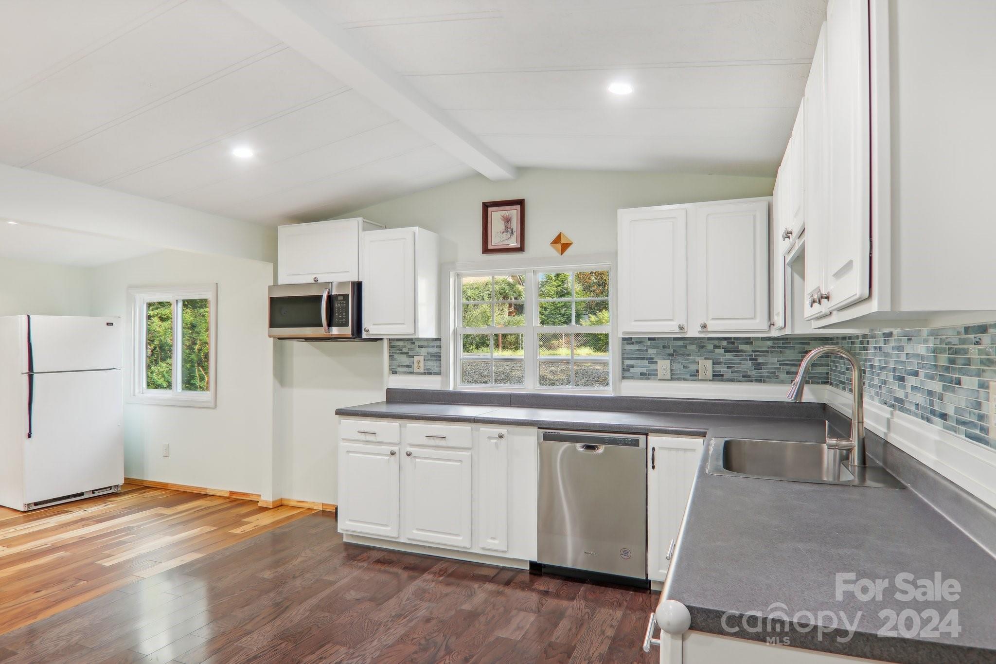 38 Ridge Road Asheville, NC 28806 - Photo 10 of 41 Gallery Image 10