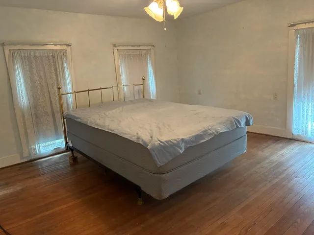 a view of an empty room with window