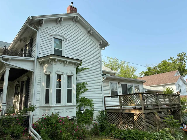 $119,900 | 115 North Clay Street, Mount Carroll, IL 61053