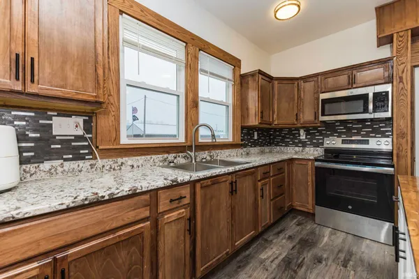 $350,000 | 3910 East Bellefontaine Road, Hamilton, IN 46742