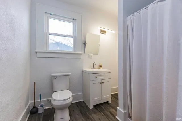 $390,000 | 3910 East Bellefontaine Road, Hamilton, IN 46742