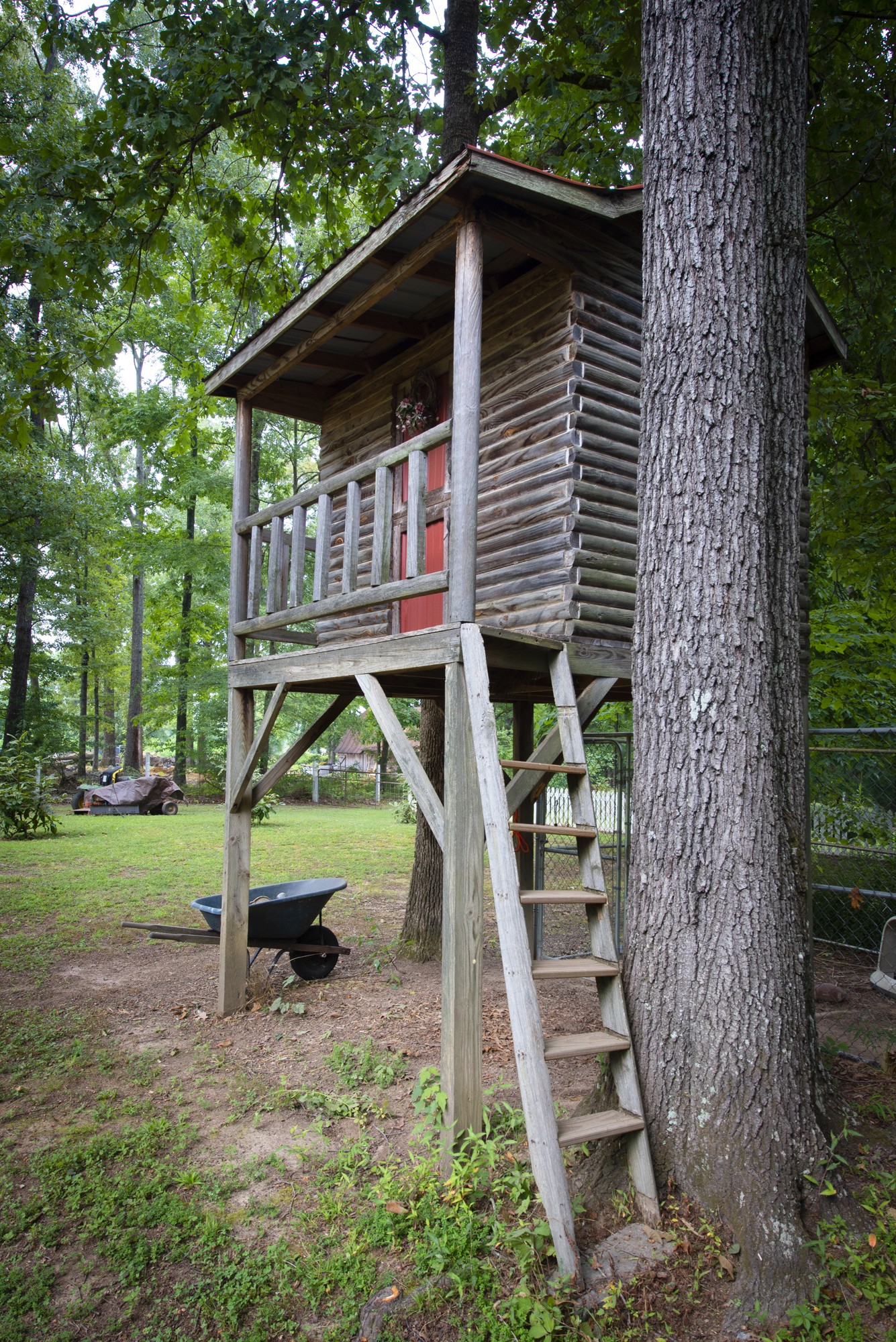 836 Dripping Springs Road Winchester, TN 37398 - Photo 35 of 37 a view of outdoor space and deck
