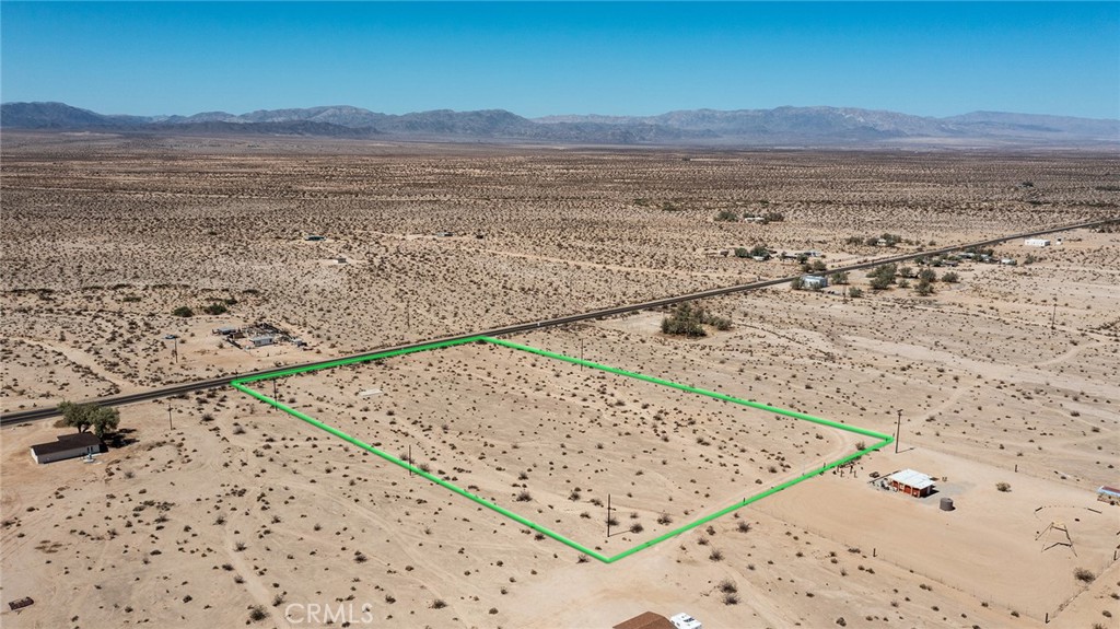 87000 Amboy Road Twentynine Palms, CA 92277 - Photo 5 of 17 a view of ocean and mountain