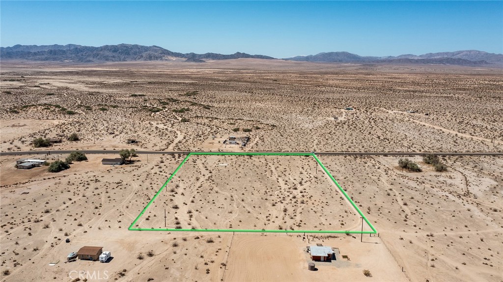 87000 Amboy Road Twentynine Palms, CA 92277 - Photo 6 of 17 a view of ocean and mountain