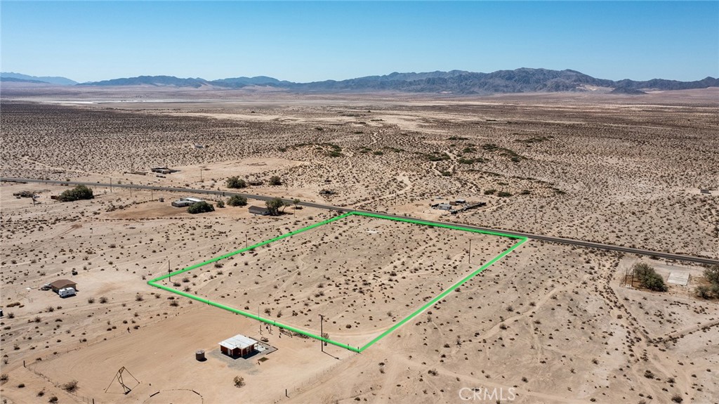 87000 Amboy Road Twentynine Palms, CA 92277 - Photo 7 of 17 a view of ocean view and mountain view