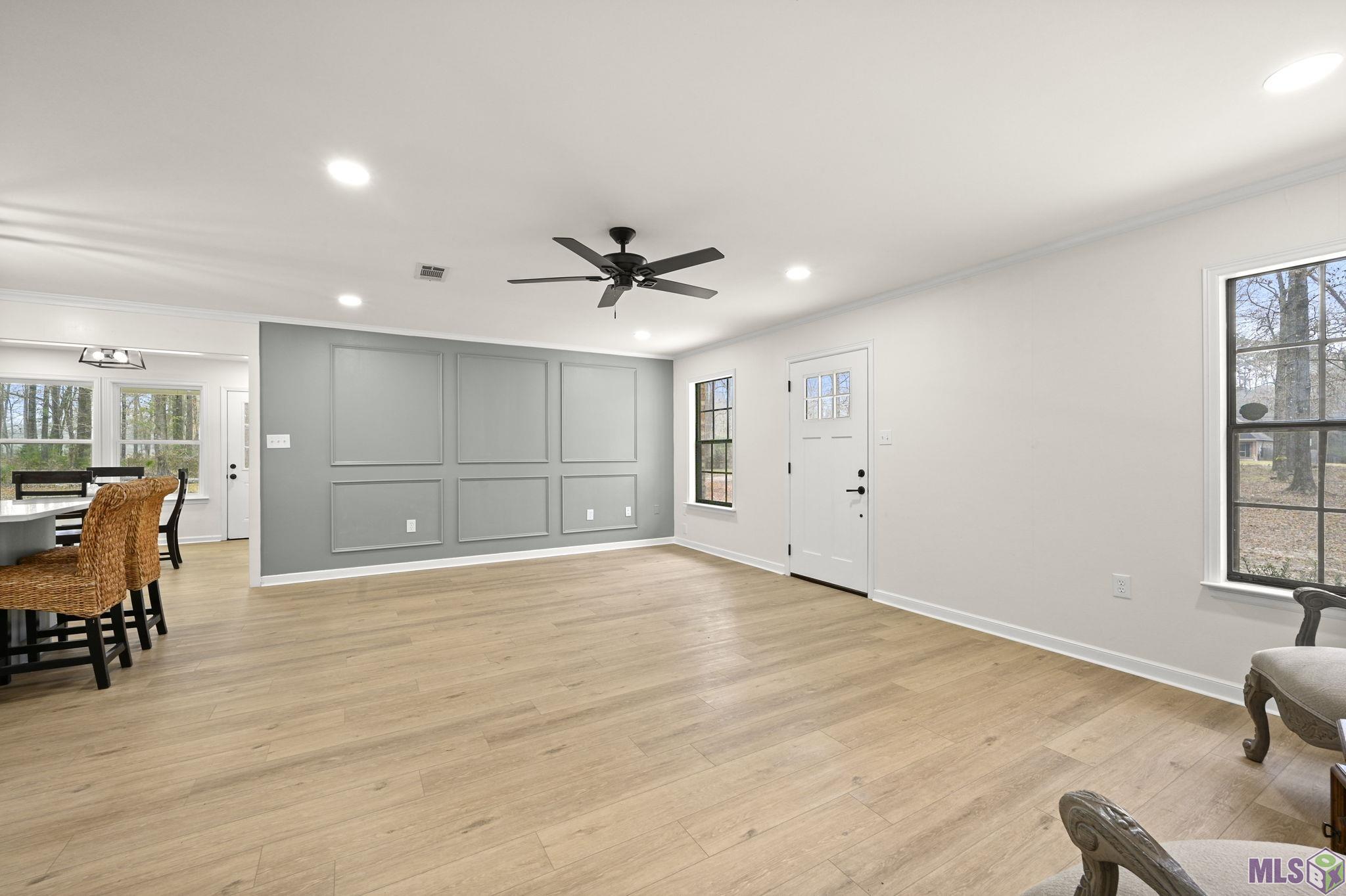 11232 Buddy Ellis Road Denham Springs, LA 70726 - Photo 3 of 31