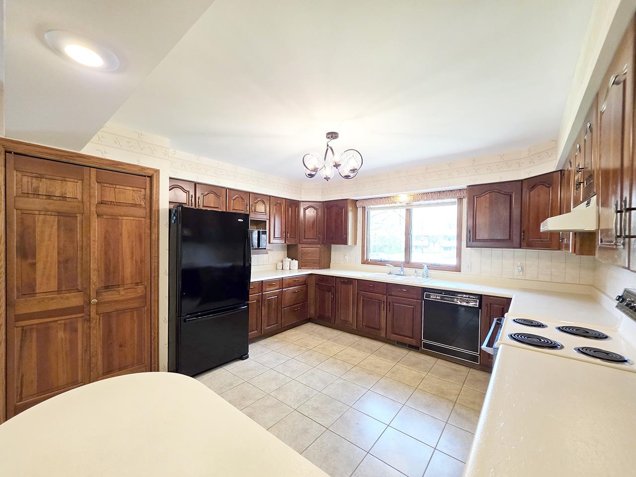 2322 East Sylvan Lane Milton, WI 53563 - Photo 16 of 63