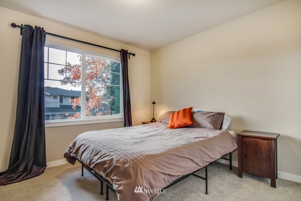4802 Northeast 2nd Street Renton, WA 98059 - Photo 16 of 25