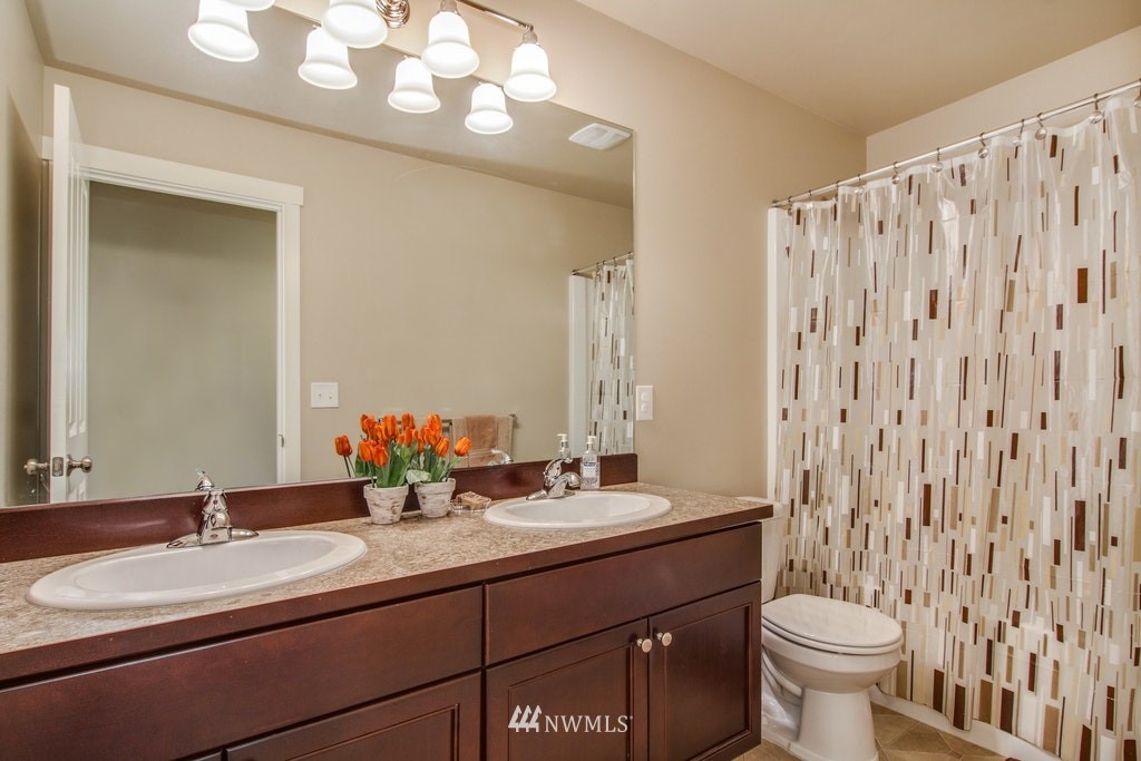 4802 Northeast 2nd Street Renton, WA 98059 - Photo 18 of 25