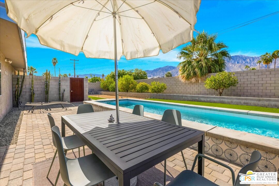 1979 North Los Alamos Road Palm Springs, CA 92262 - Photo 27 of 53
