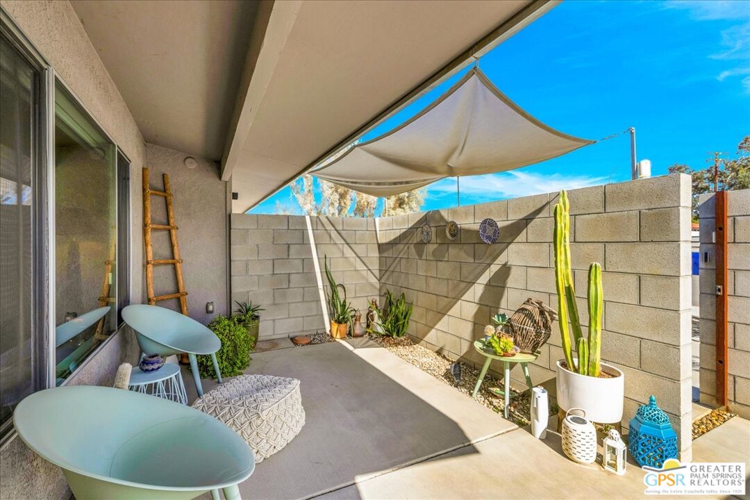 1979 North Los Alamos Road Palm Springs, CA 92262 - Photo 4 of 53
