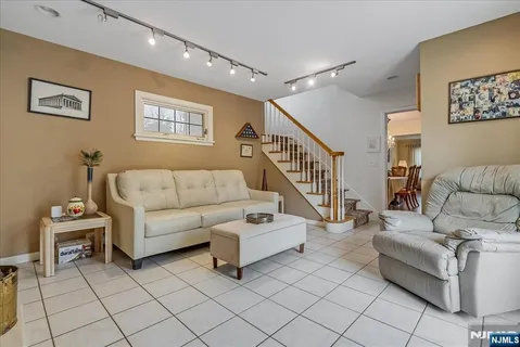 $849,000 | 40 Catherine Court, Cedar Grove, NJ 07009
