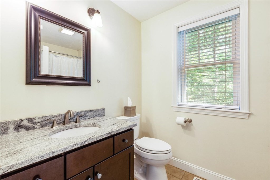 82 Danforth Street Marshfield, MA 02050 - Photo 24 of 42