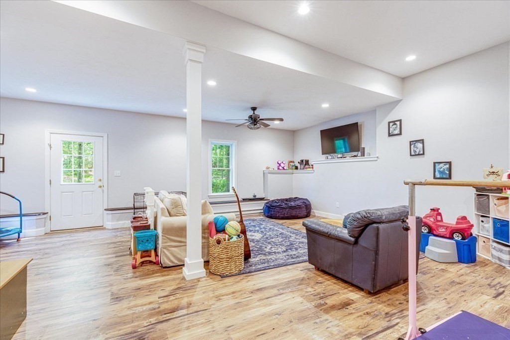 82 Danforth Street Marshfield, MA 02050 - Photo 32 of 42