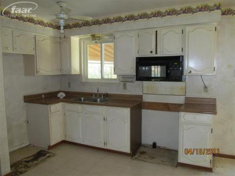 9650 Weber Road Holly, MI 48442 - Photo 2 of 5 20208845-1.JPG