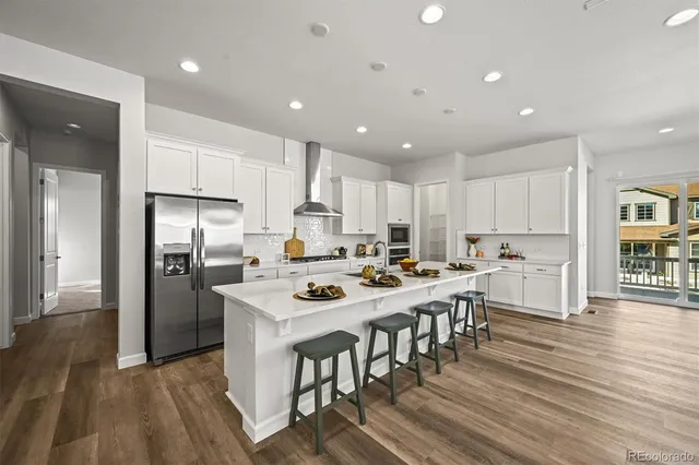 $924,900 | 7051 South White Crow Way, Aurora, CO 80016