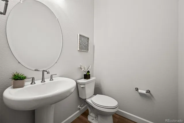 $924,900 | 7051 South White Crow Way, Aurora, CO 80016