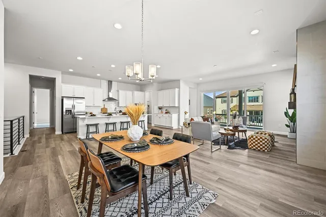 $924,900 | 7051 South White Crow Way, Aurora, CO 80016