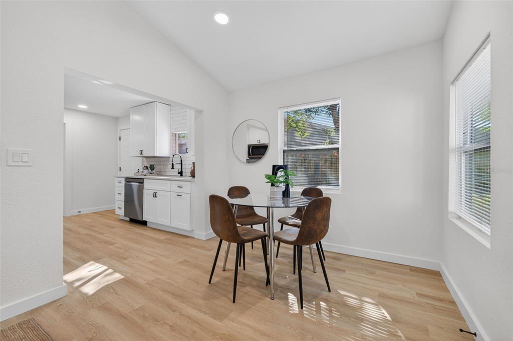 3307 25th Street North St. Petersburg, FL 33713 - Photo 7 of 36