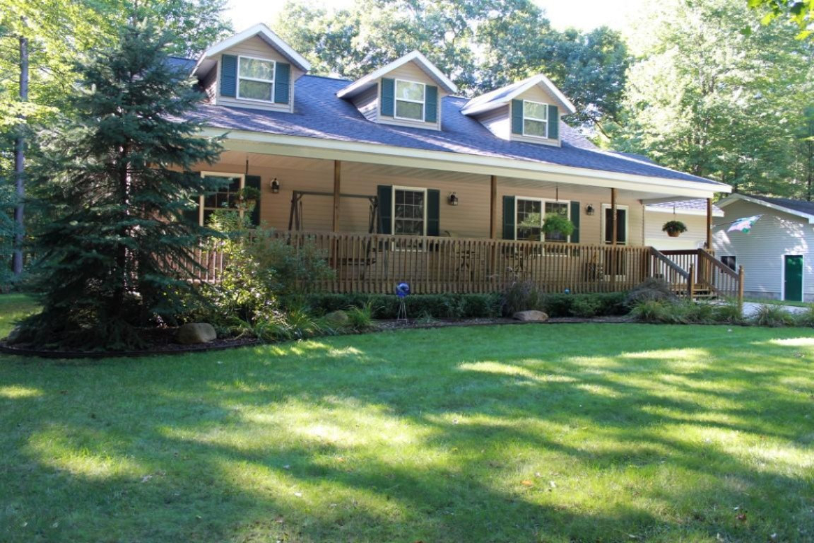 3135 Russell Road Muskegon, MI 49445 - Photo 1 of 13 3135 Russell