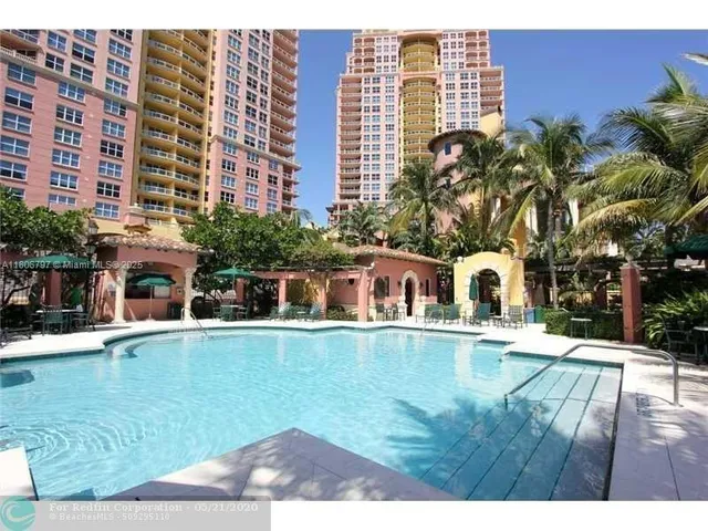 $1,170,000 | 2100 North Ocean Boulevard, Unit 5B, Fort Lauderdale, FL 33305