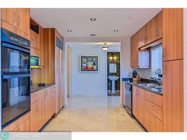 $1,170,000 | 2100 North Ocean Boulevard, Unit 5B, Fort Lauderdale, FL 33305