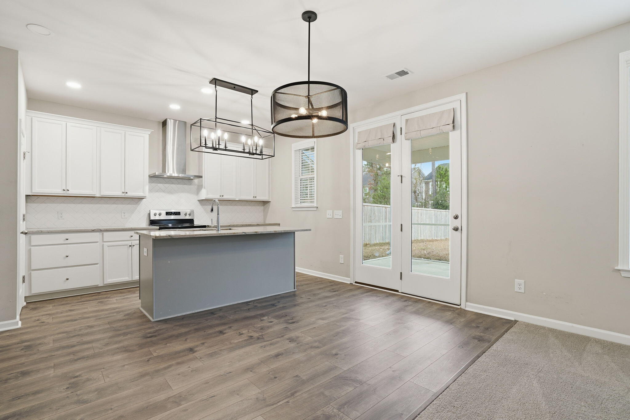 3811 Grateful Road North Charleston, SC 29420 - Photo 12 of 29 Dining Area/Kitchen