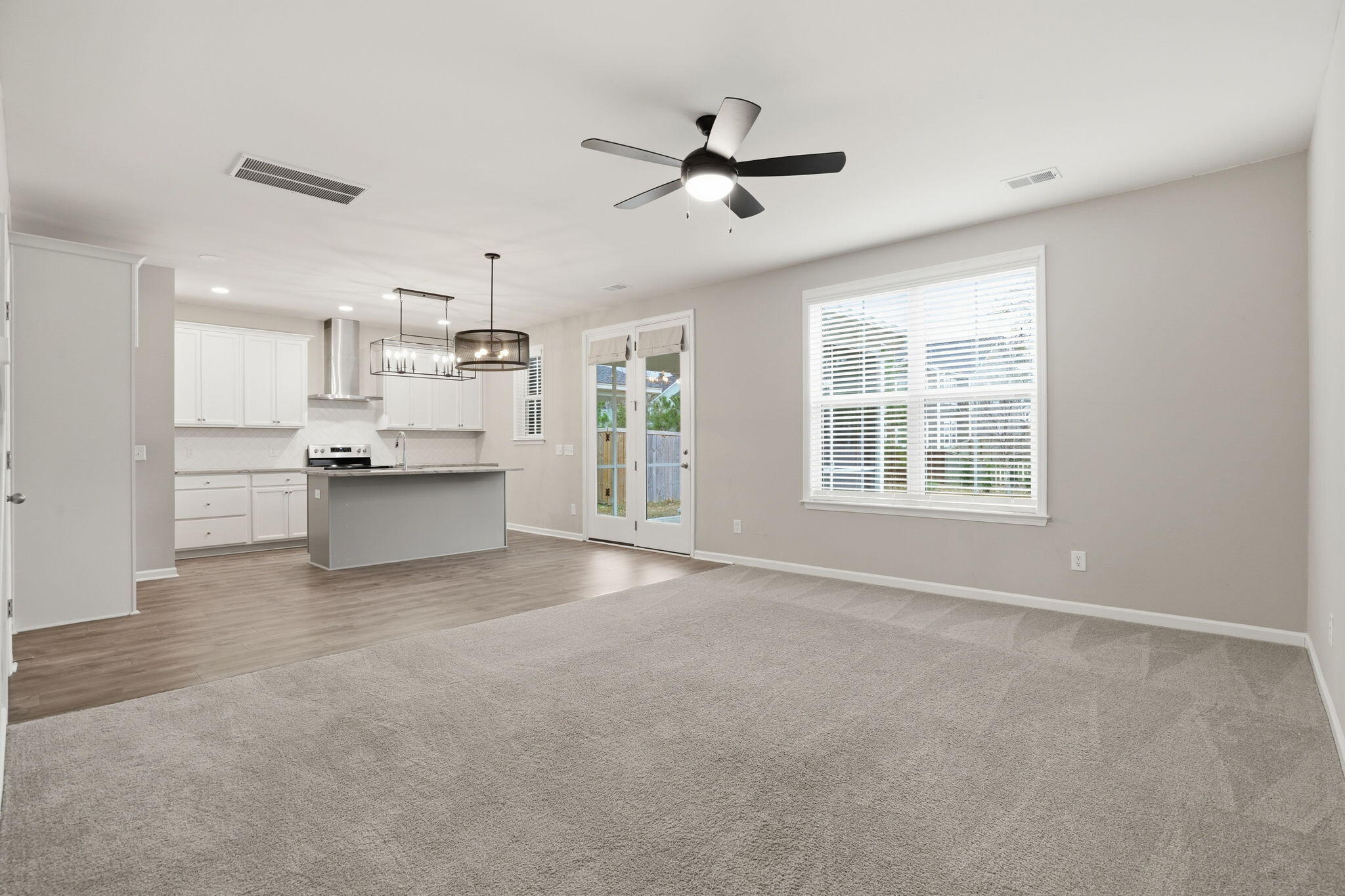 3811 Grateful Road North Charleston, SC 29420 - Photo 6 of 29 Living Room