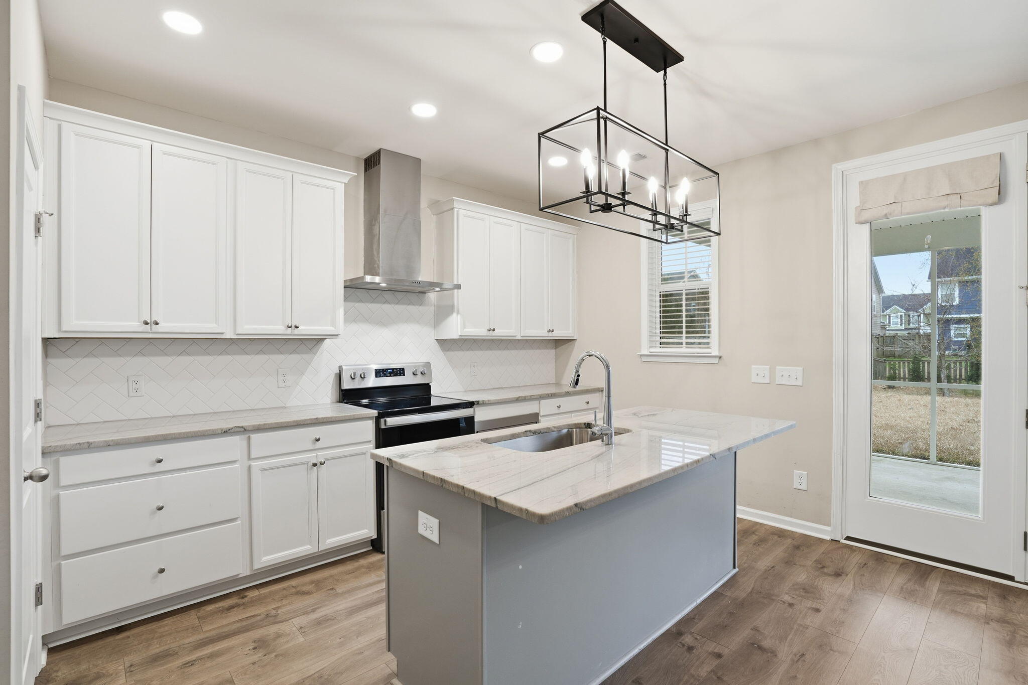 3811 Grateful Road North Charleston, SC 29420 - Photo 8 of 29 Kitchen