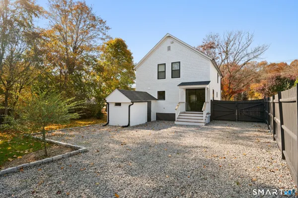 $675,000 | 30 Main Street, Stonington, CT 06355